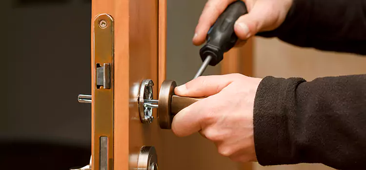 Locked Out of Your House Santa Clarita